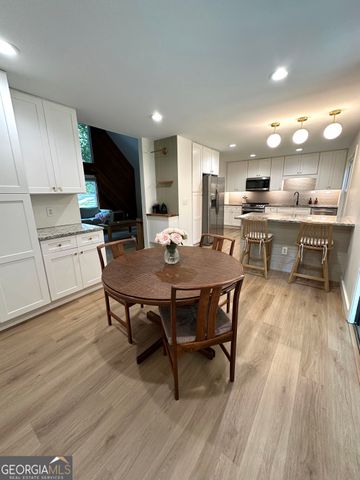 1302 Rolling Green Drive, Acworth, GA 30102