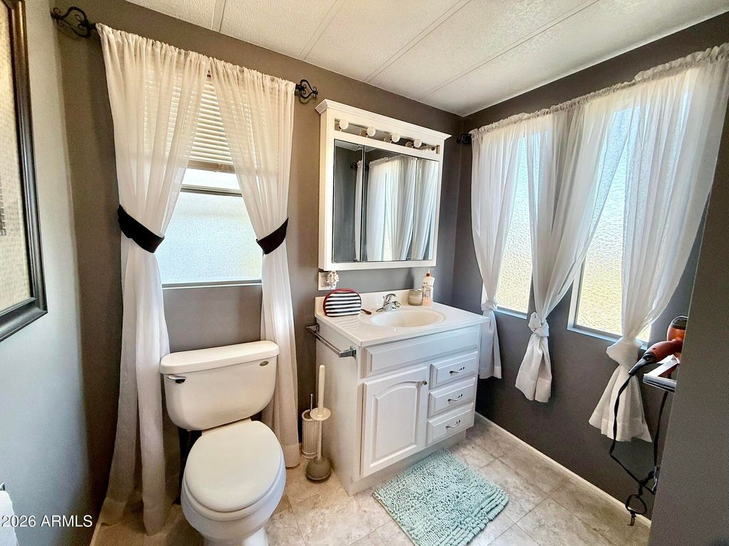 Image 12 of property listing at 8780 E MCKELLIPS Road 517, Scottsdale, AZ 85257