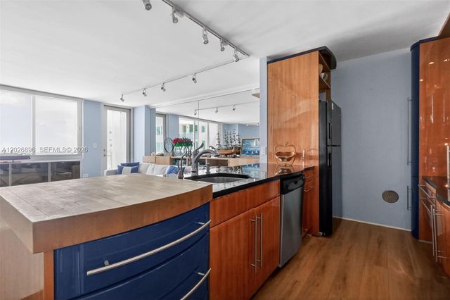 7135 Collins Avenue 1124, Miami Beach, FL 33141