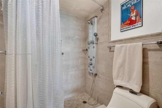 7135 Collins Avenue 1124, Miami Beach, FL 33141
