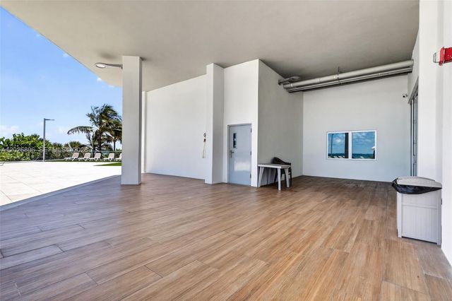 7135 Collins Avenue 1124, Miami Beach, FL 33141