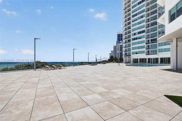 7135 Collins Avenue 1124, Miami Beach, FL 33141