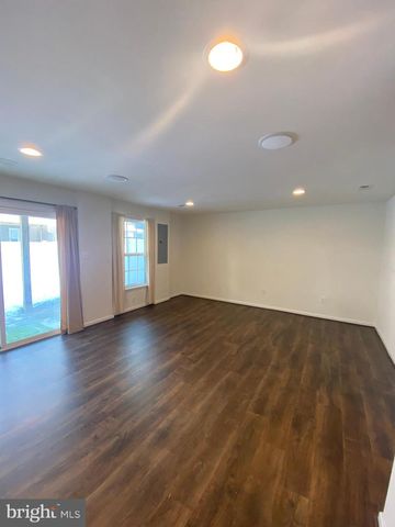 105 CHAMOMILE CT, Lake Frederick, VA 22630