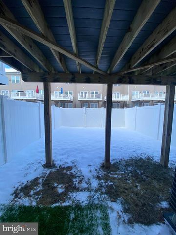 105 CHAMOMILE CT, Lake Frederick, VA 22630