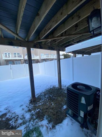 105 CHAMOMILE CT, Lake Frederick, VA 22630