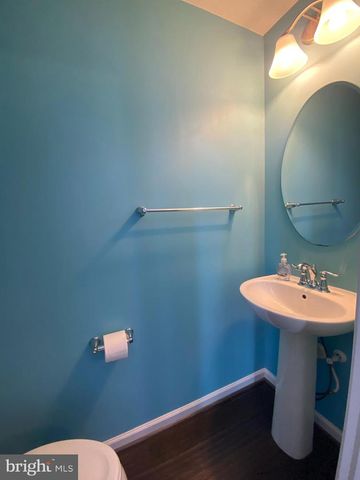 105 CHAMOMILE CT, Lake Frederick, VA 22630