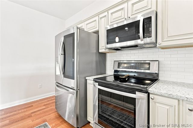 408 S Front Street, Jeffersonville, IN 47130