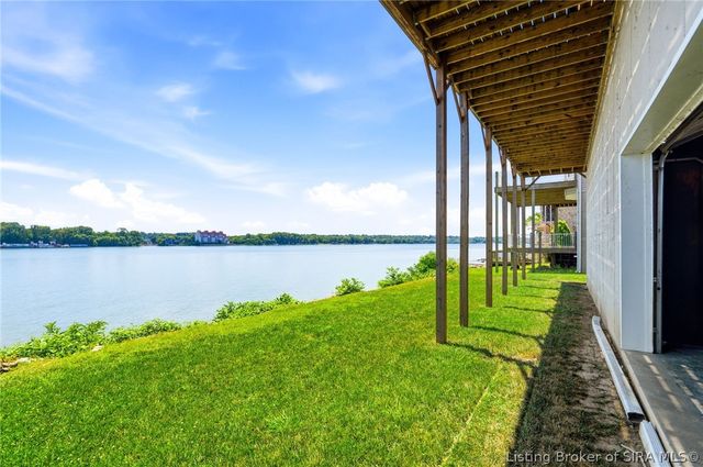 408 S Front Street, Jeffersonville, IN 47130
