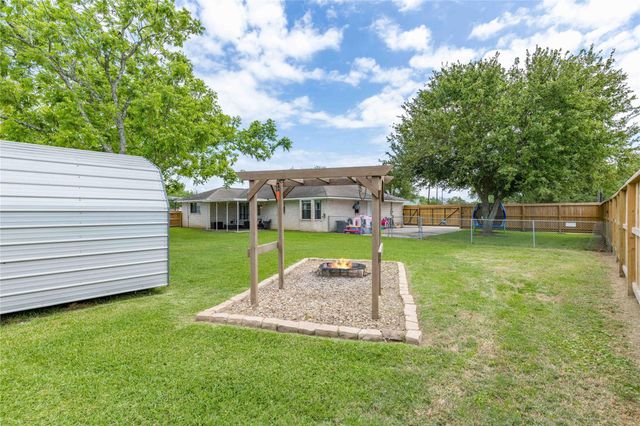 7315 Joseph Lane, Baytown, TX 77523