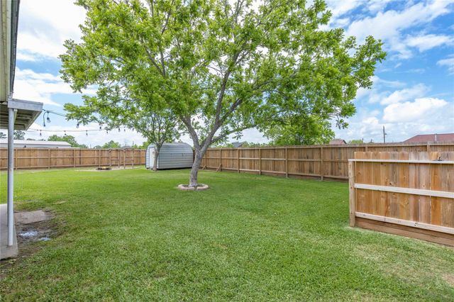7315 Joseph Lane, Baytown, TX 77523