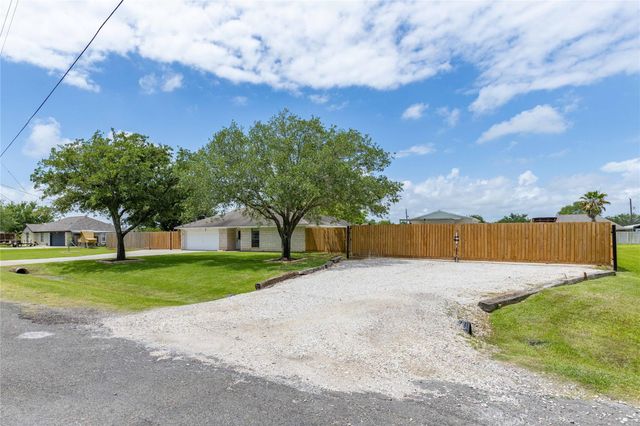 7315 Joseph Lane, Baytown, TX 77523