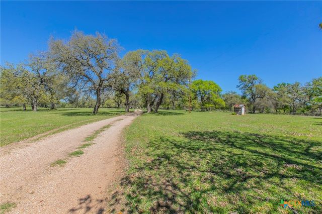1500 County Road 405, Buckholts, TX 76518