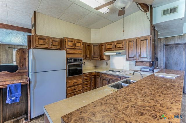 1500 County Road 405, Buckholts, TX 76518