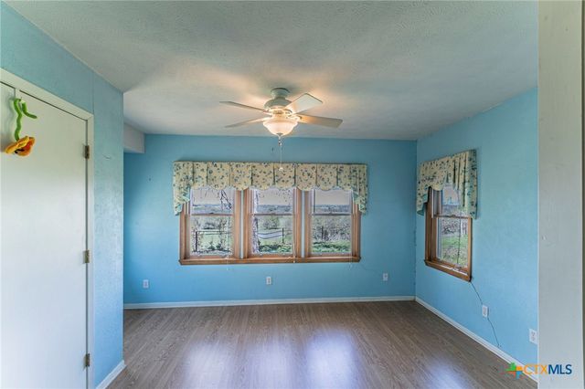 1500 County Road 405, Buckholts, TX 76518