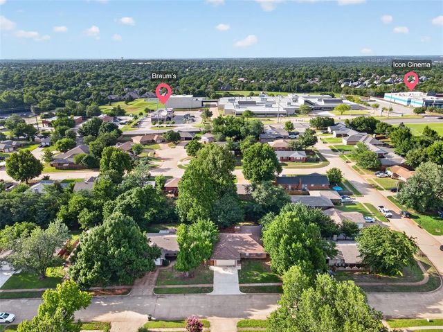 1015 Crown Drive, Edmond, OK 73034