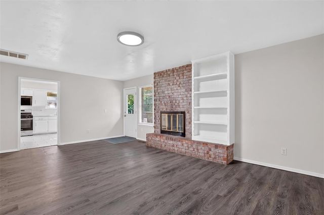 1015 Crown Drive, Edmond, OK 73034