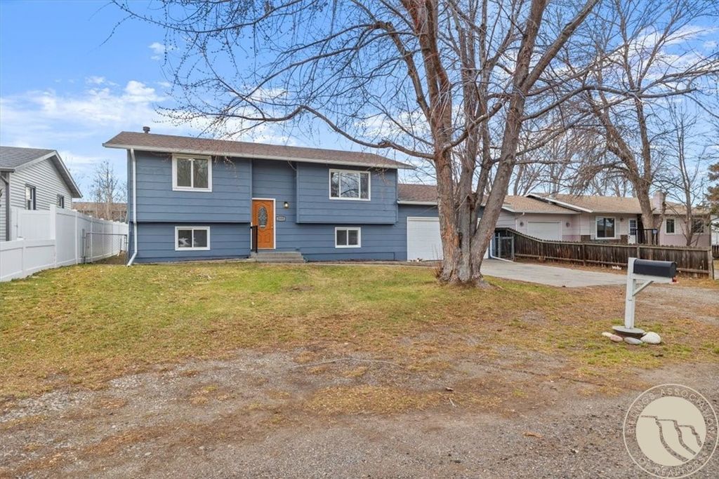 2938 Weaver Avenue, Billings, MT 59101