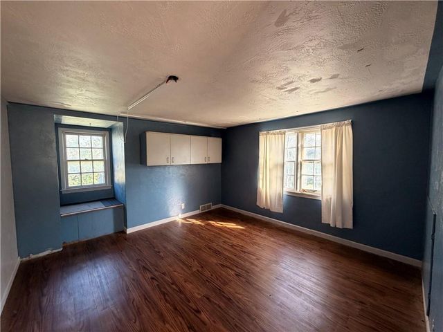 4004 Denton Road, Kansas City, MO 64133