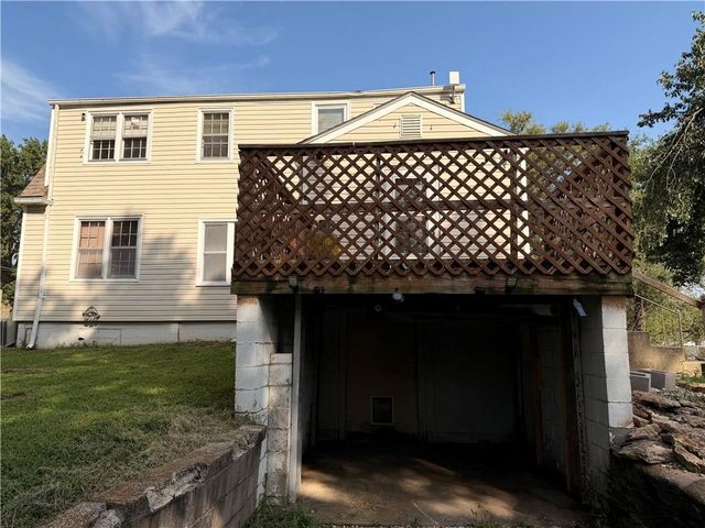 4004 Denton Road, Kansas City, MO 64133