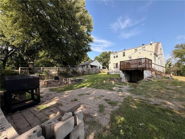 4004 Denton Road, Kansas City, MO 64133
