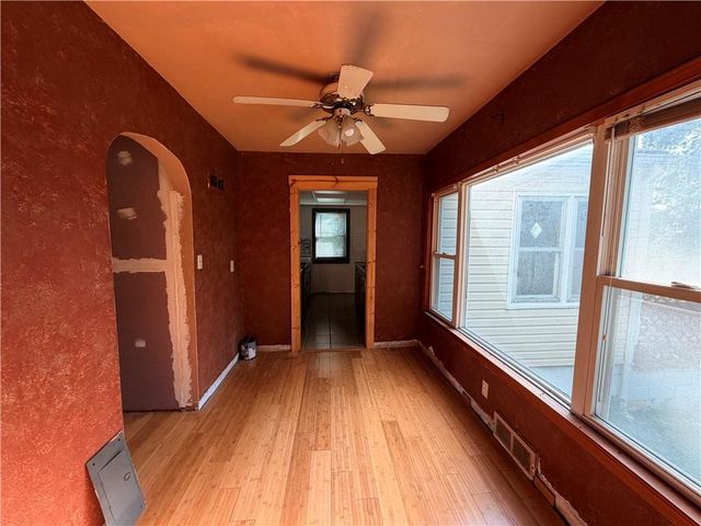 4004 Denton Road, Kansas City, MO 64133