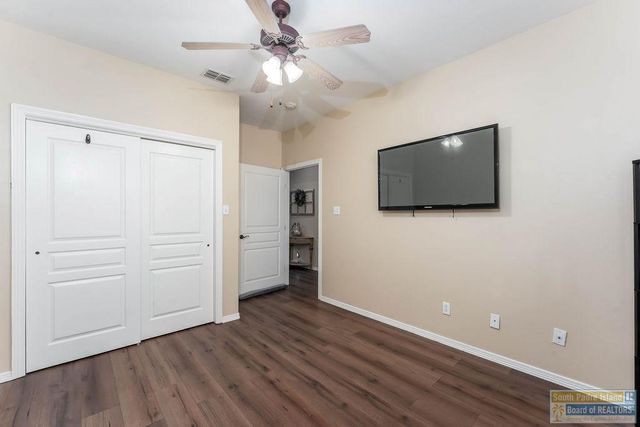 15 Harbor Point, Laguna Vista, TX 78578