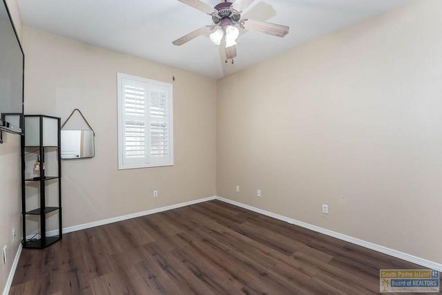 15 Harbor Point, Laguna Vista, TX 78578