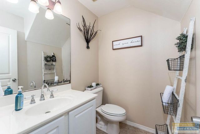 15 Harbor Point, Laguna Vista, TX 78578