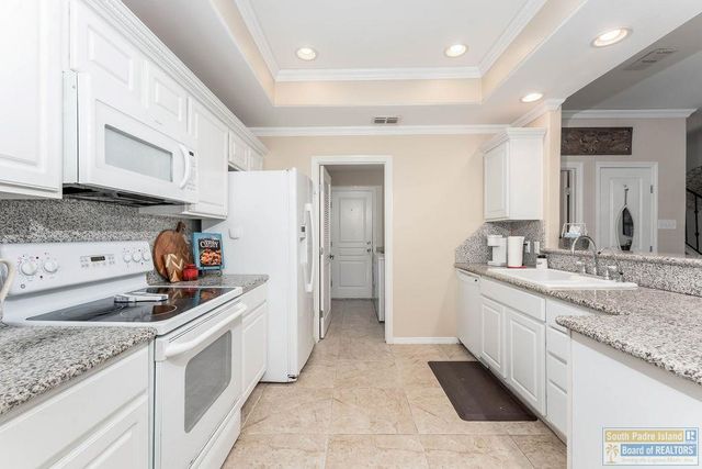 15 Harbor Point, Laguna Vista, TX 78578