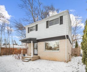 20805 Bethlawn Boulevard, Royal Oak Charter Twp, MI 48220