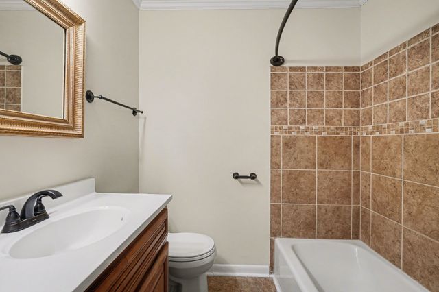 3226 Holland Ln, Nashville, TN 37218