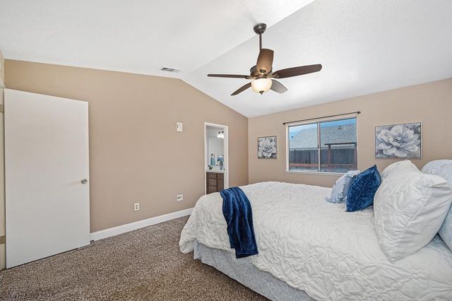 1578 E J, Oakdale, CA 95361