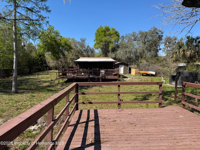 32404 Marchmont Circle, Dade City, FL 33523