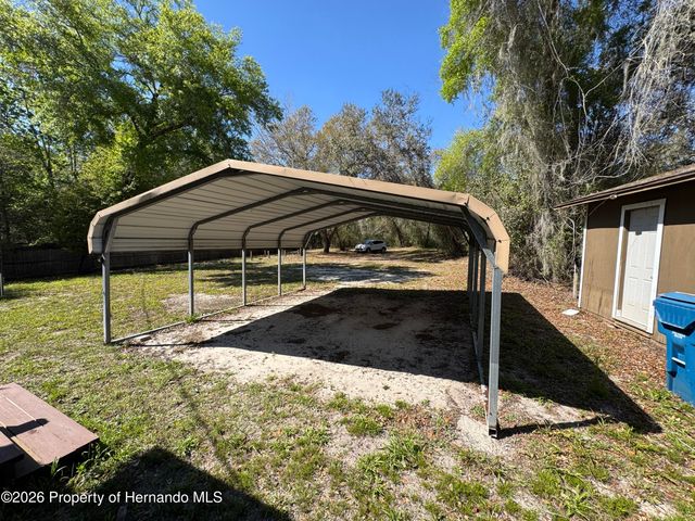 32404 Marchmont Circle, Dade City, FL 33523