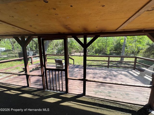 32404 Marchmont Circle, Dade City, FL 33523