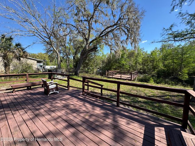 32404 Marchmont Circle, Dade City, FL 33523