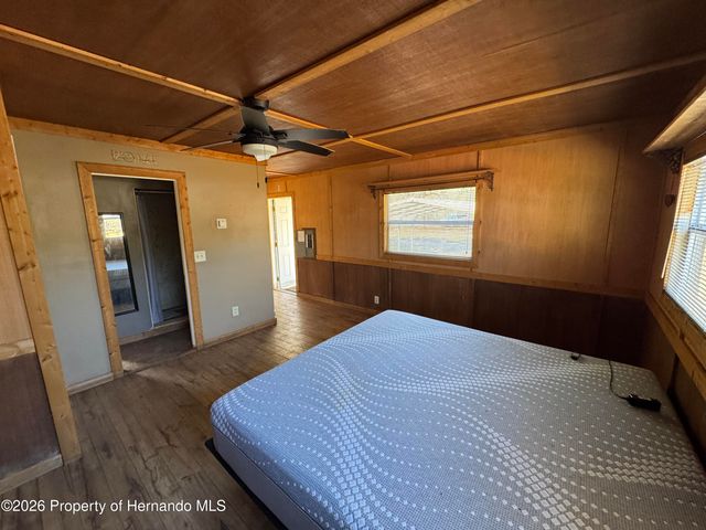 32404 Marchmont Circle, Dade City, FL 33523