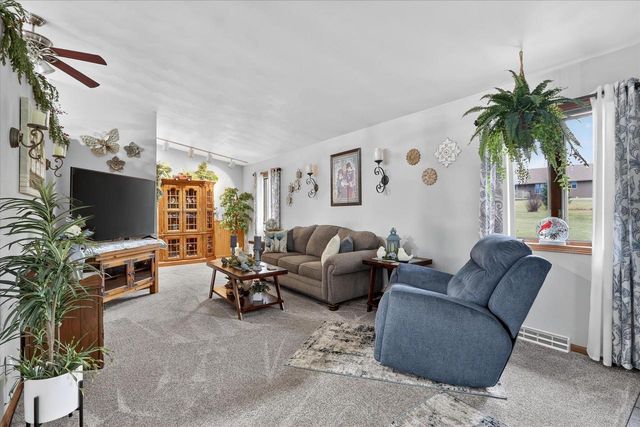 3636 W Rockport Road, Janesville, WI 53548