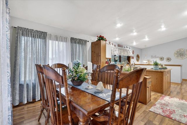 3636 W Rockport Road, Janesville, WI 53548