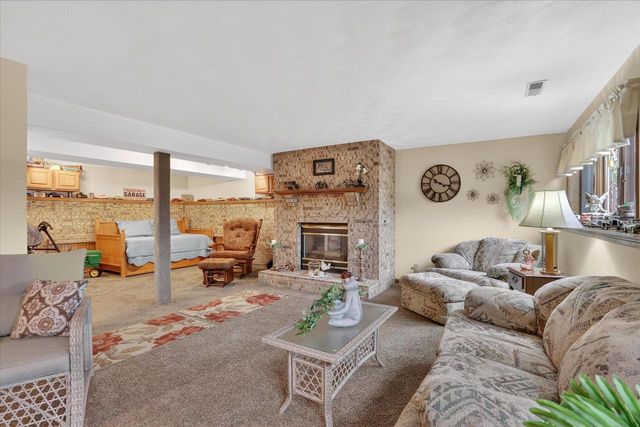 3636 W Rockport Road, Janesville, WI 53548