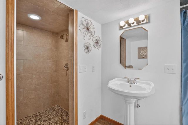 3636 W Rockport Road, Janesville, WI 53548