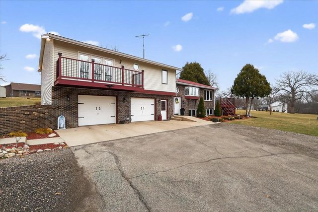 3636 W Rockport Road, Janesville, WI 53548