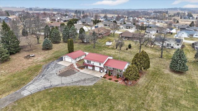 3636 W Rockport Road, Janesville, WI 53548