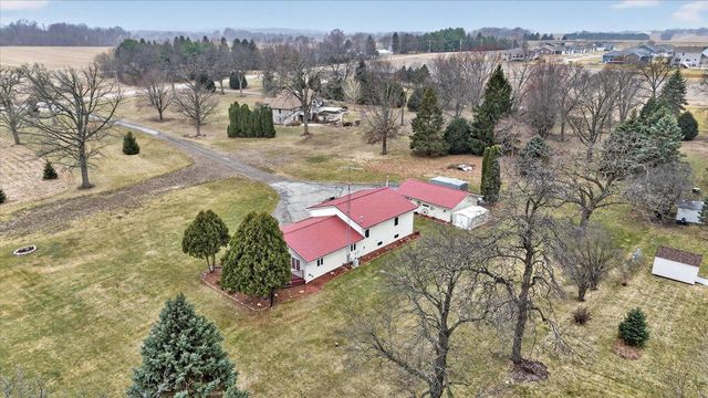 3636 W Rockport Road, Janesville, WI 53548