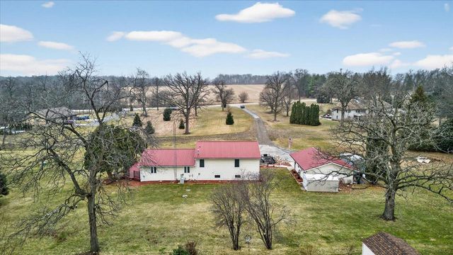 3636 W Rockport Road, Janesville, WI 53548