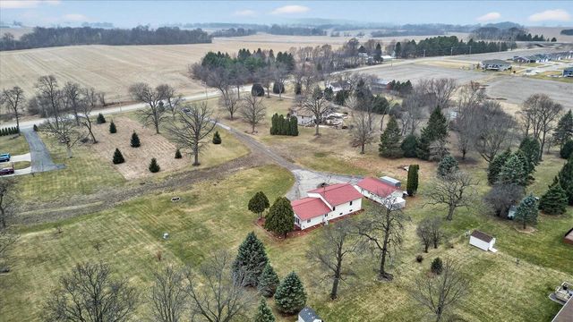 3636 W Rockport Road, Janesville, WI 53548