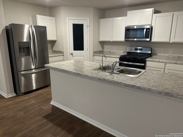 13818 Guffey, San Antonio, TX 78254