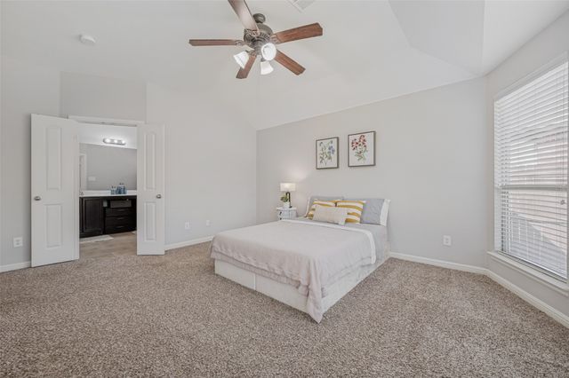 1701 Sparrow Lane, Aubrey, TX 76227