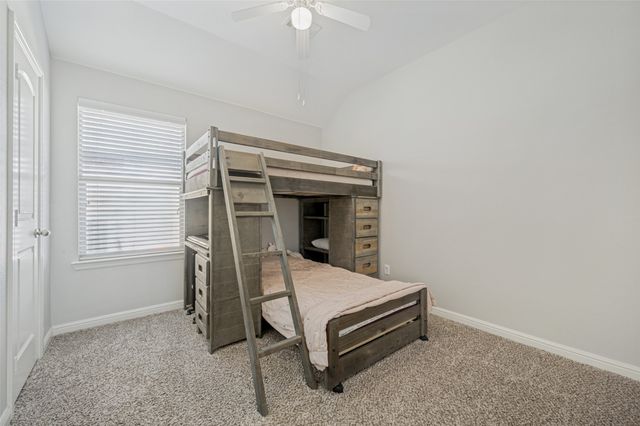 1701 Sparrow Lane, Aubrey, TX 76227