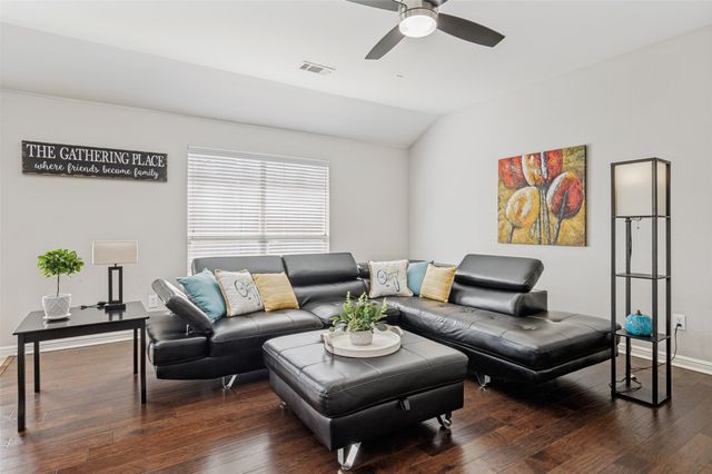 1701 Sparrow Lane, Aubrey, TX 76227